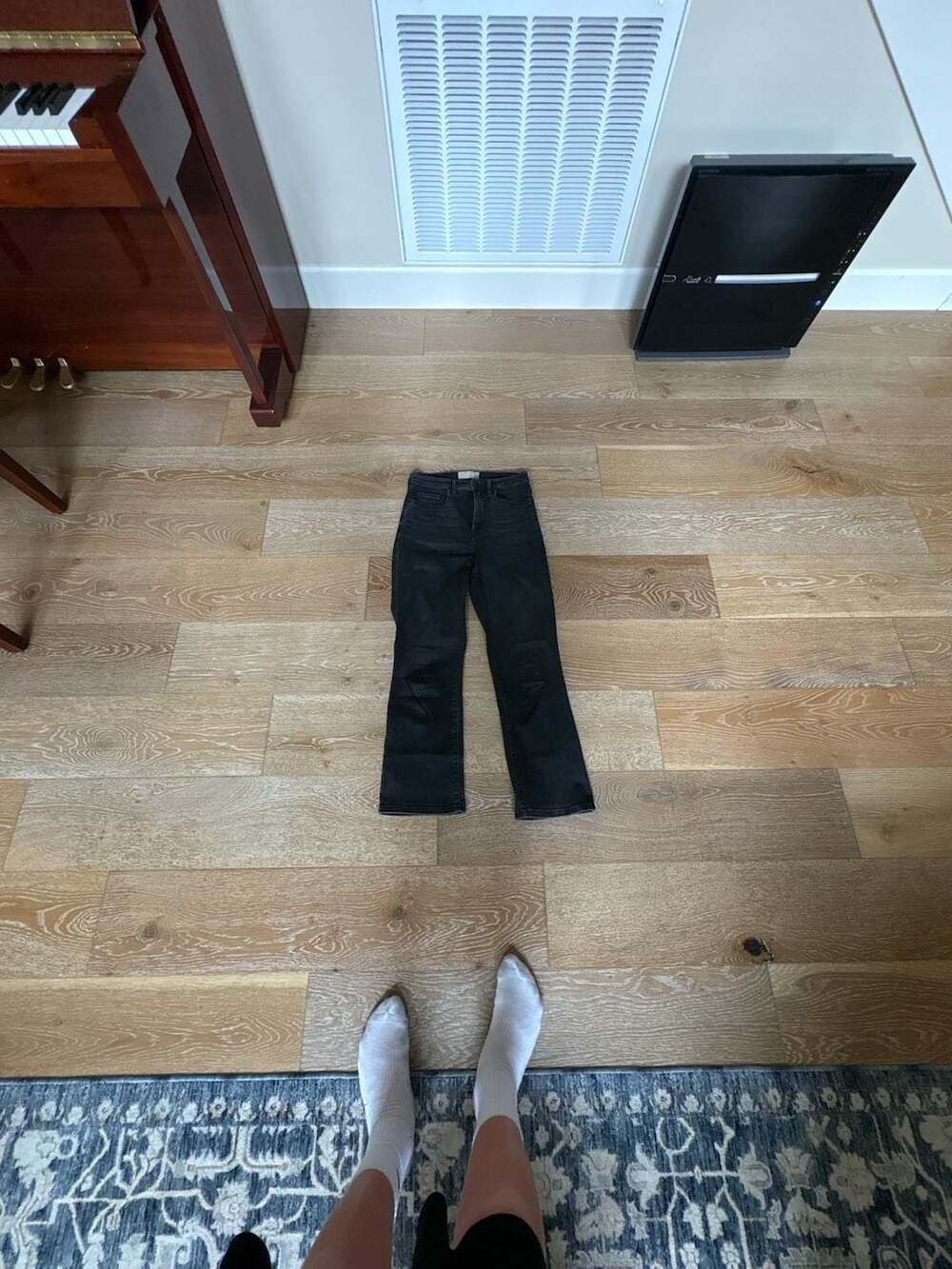 Everlane High-Rise Black Bootcut Denim Jeans ‼️small green staining by zipper ‼️